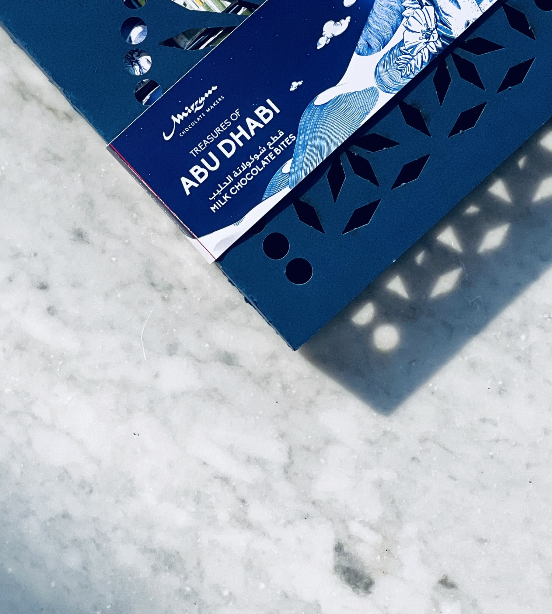 TREASURES OF THE UAE: 50 BITES OF MILK CHOCOLATE view 3