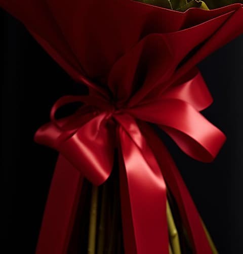 Bouquet Rosso Amore: 24 Rose Inebrianti view 3