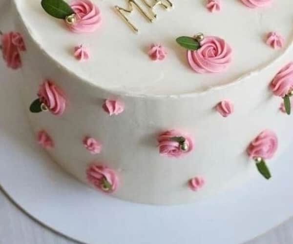 Floral design cake view 3