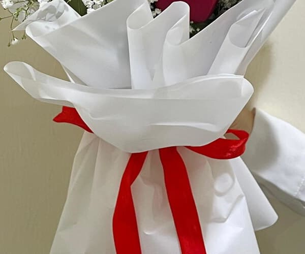 5 Red Roses Bouquet view 3