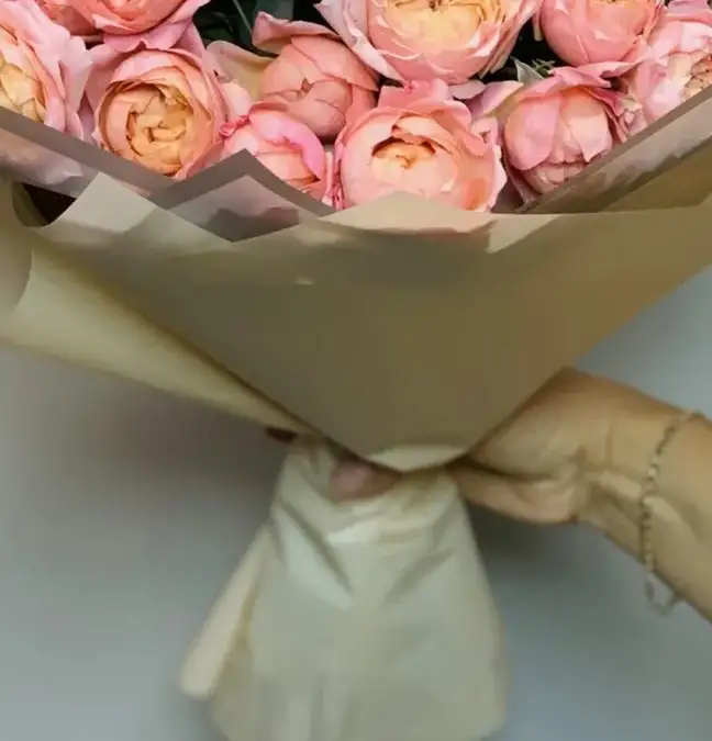Birthday flowers Lady Julietta view 3