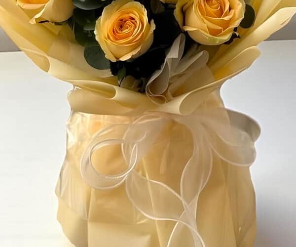 Hand Bouquet Spray Pink Yellow view 3