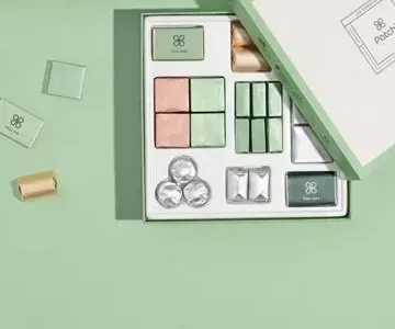 Box of 52 Pieces, Les Essentiels view 5
