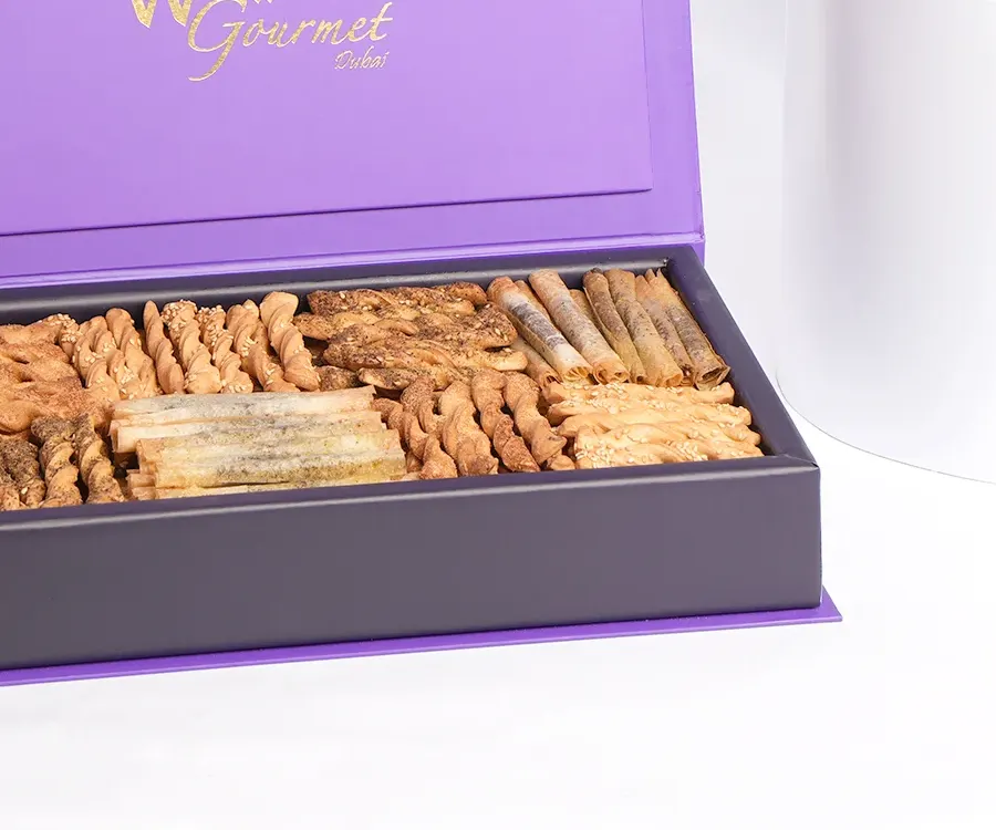 ASSORTED SALTY BISCUITS GIFT BOX view 3