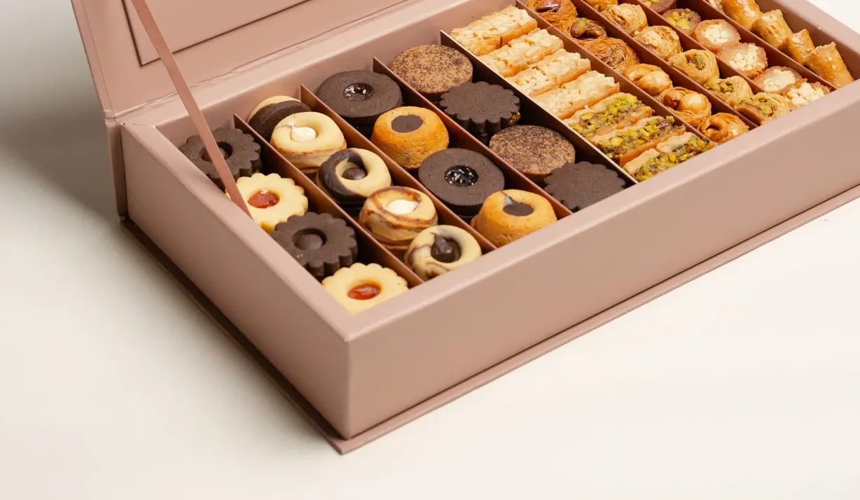 WG BAKLAWA AND PETIT FOUR GIFT BOX LG view 3