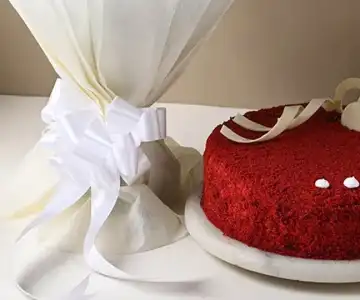 Classy Red Velvet Cake Combo view 5