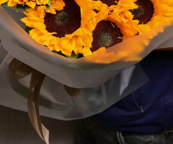 11 Sunflower Bouquet 6546 view 3