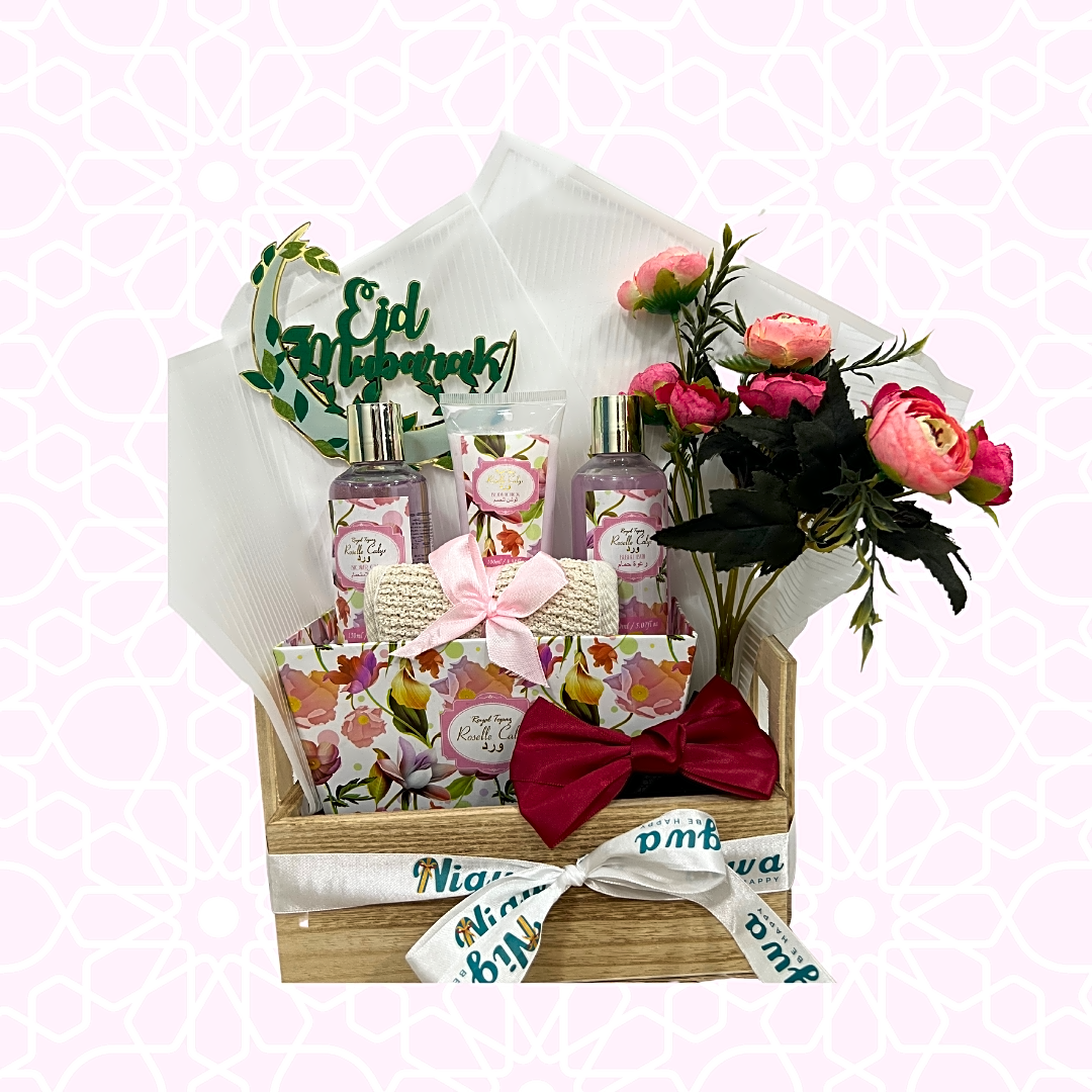 Woman Eid Hamper Basket 1 view 1