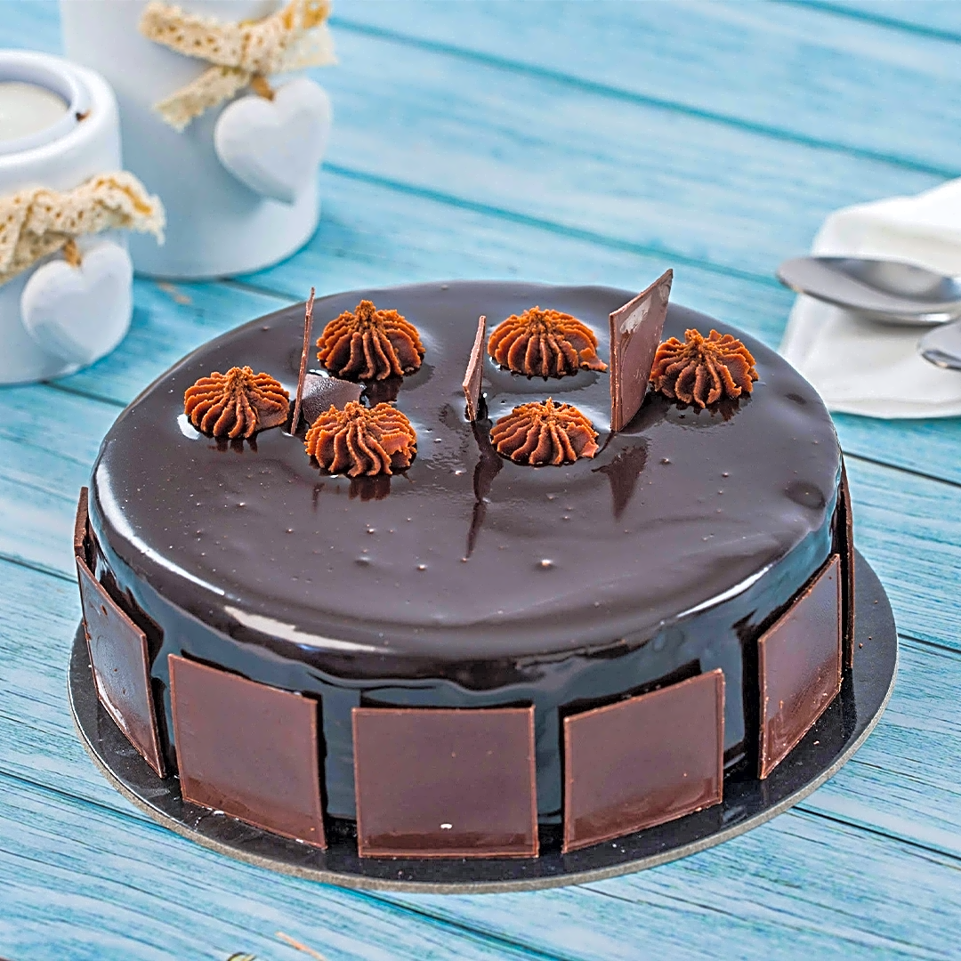 Dark chocolate cake2 view 1
