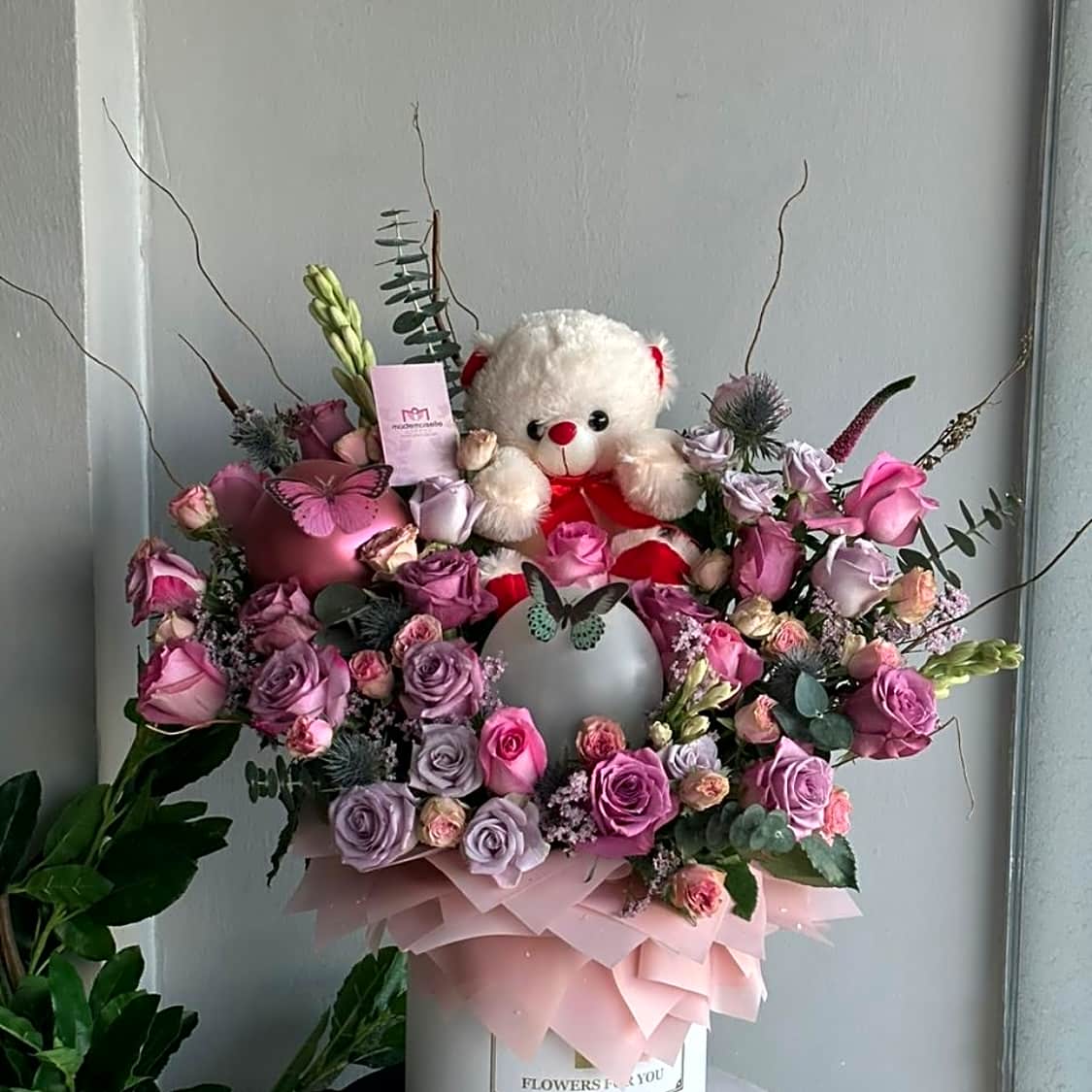Bouquet of roses 5 view 1
