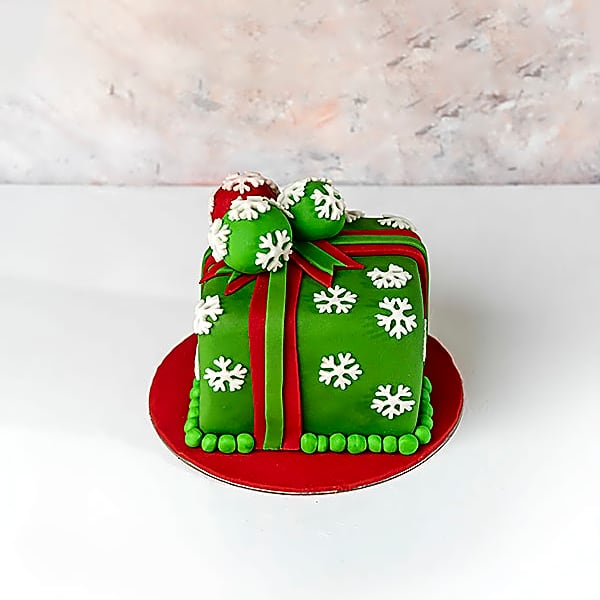 Christmas Gift Theme Cake by NJD view 1