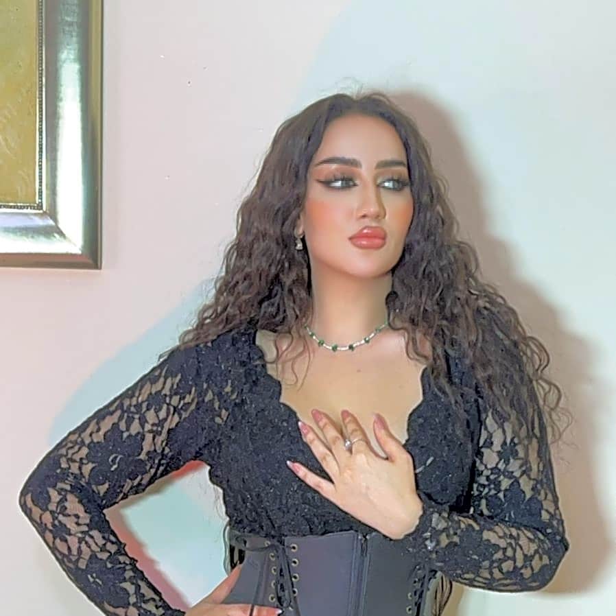 French dress view 1