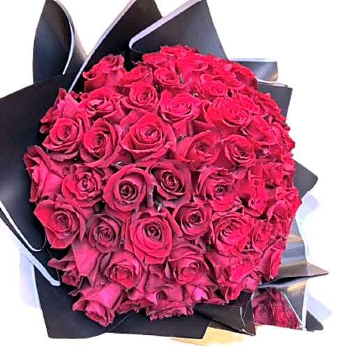 red roses bouquet.... view 1