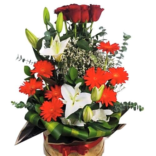 Queen flowers bouquet1 view 1