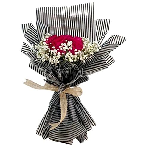 Red rose bouquet with gypsum 4 view 1
