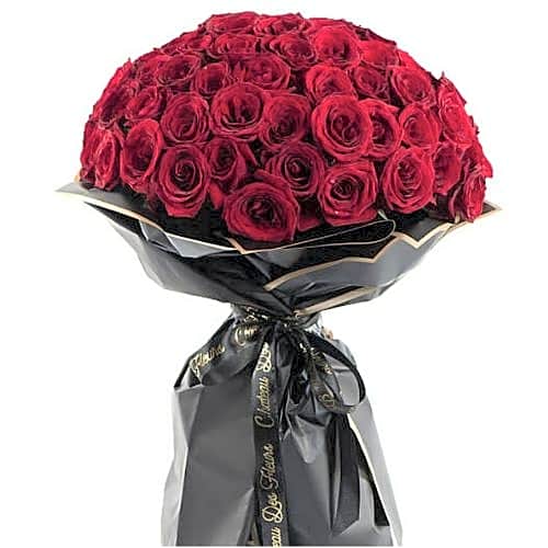 Hand Bouquet Spray Rose Red view 1