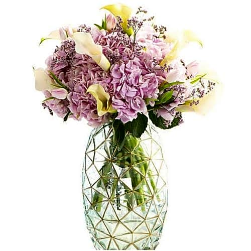 Pink Cuban crystal vase view 1