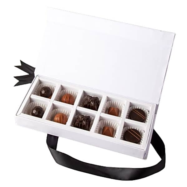 NJD chocolate small white box view 1