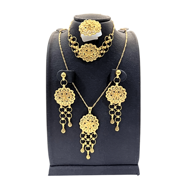 Gold Set 17 view 1