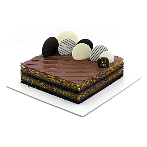 pistachio nutella cake |signature cake view 1