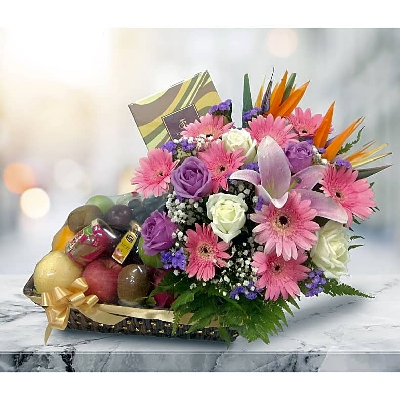 FFB0022 Flower and Fruits Basket view 1