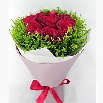HR1000 Red Roses Bouquet view 1