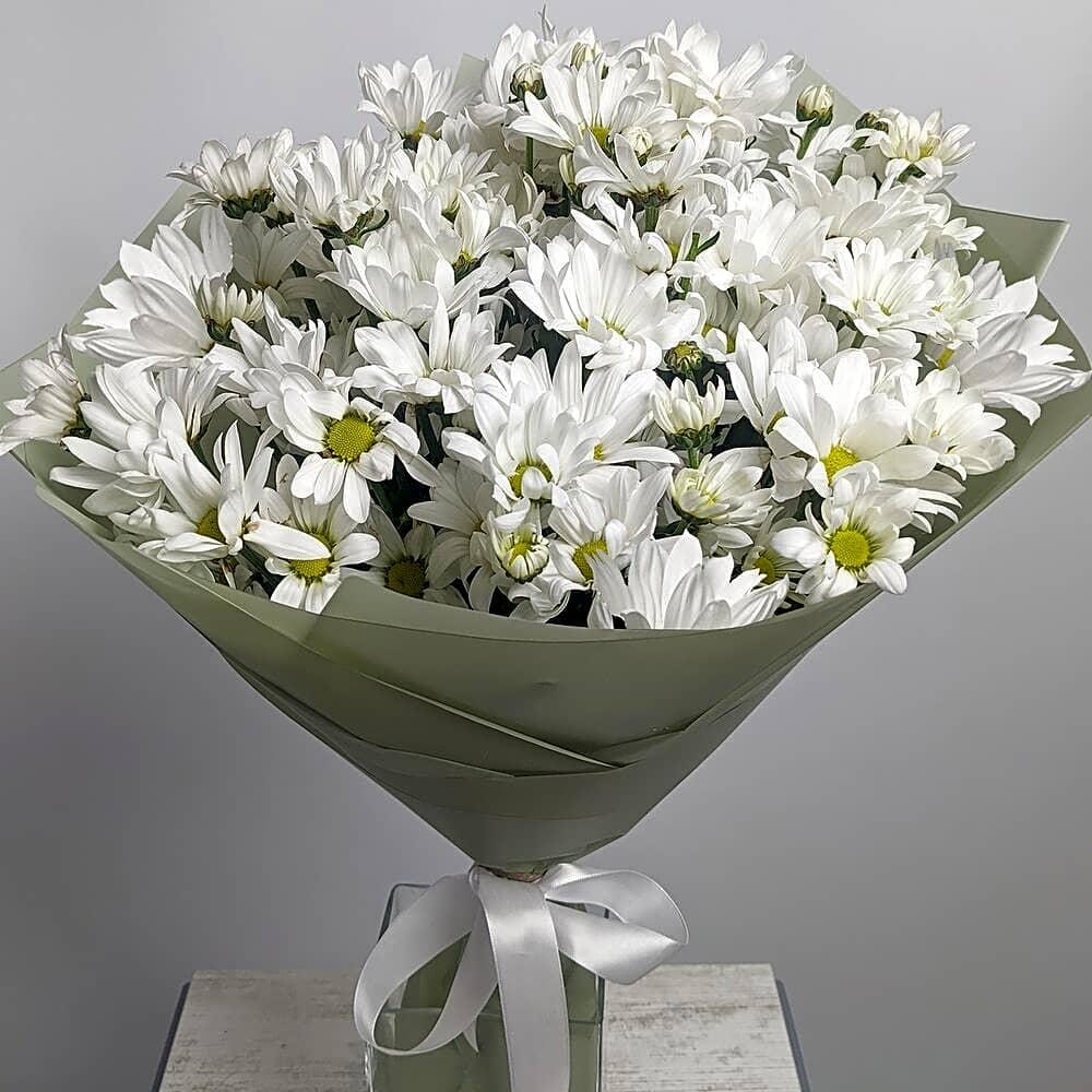 Bouquet of white Chrysanthemums view 1