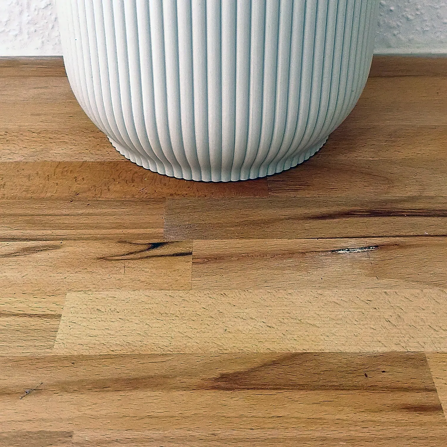 ELHO Plastic Pot - Silky White view 1