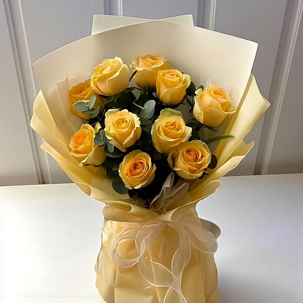 Hand Bouquet Spray Pink Yellow view 1