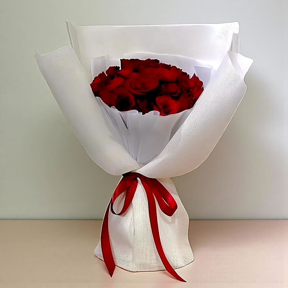 Bouquet of red roses 1022 view 1