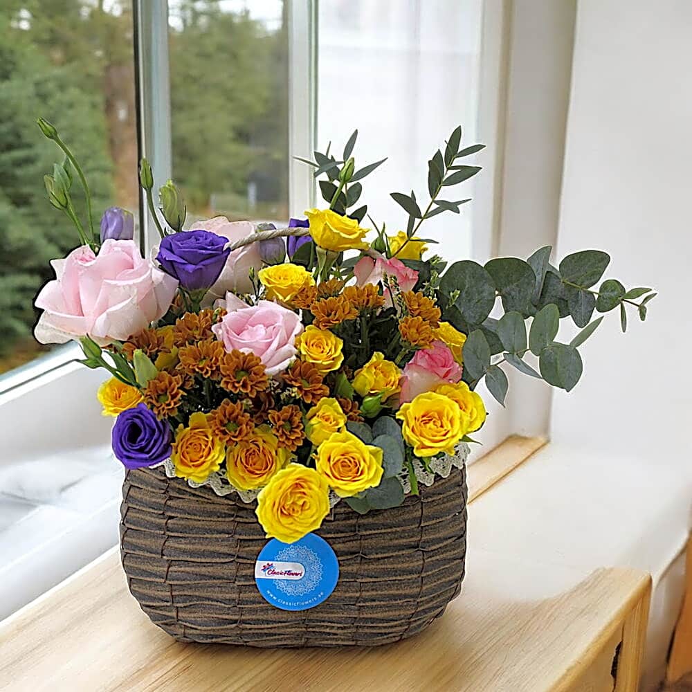 Merry & Bright Floral Delight view 1