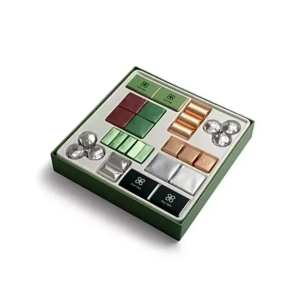 Box of 66 Pieces, Les Essentiels view 1