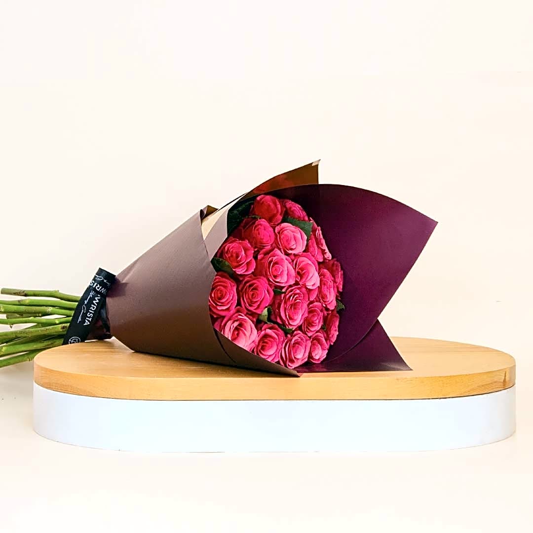 Flowrista | 20 Fuchsia Roses Bouquet view 1