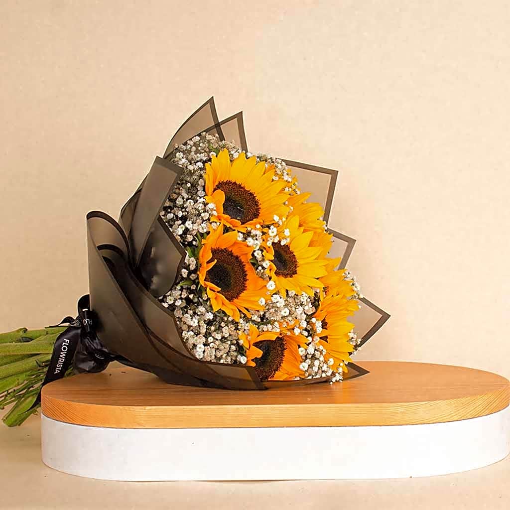 SunFlower Hand Bouquet view 1