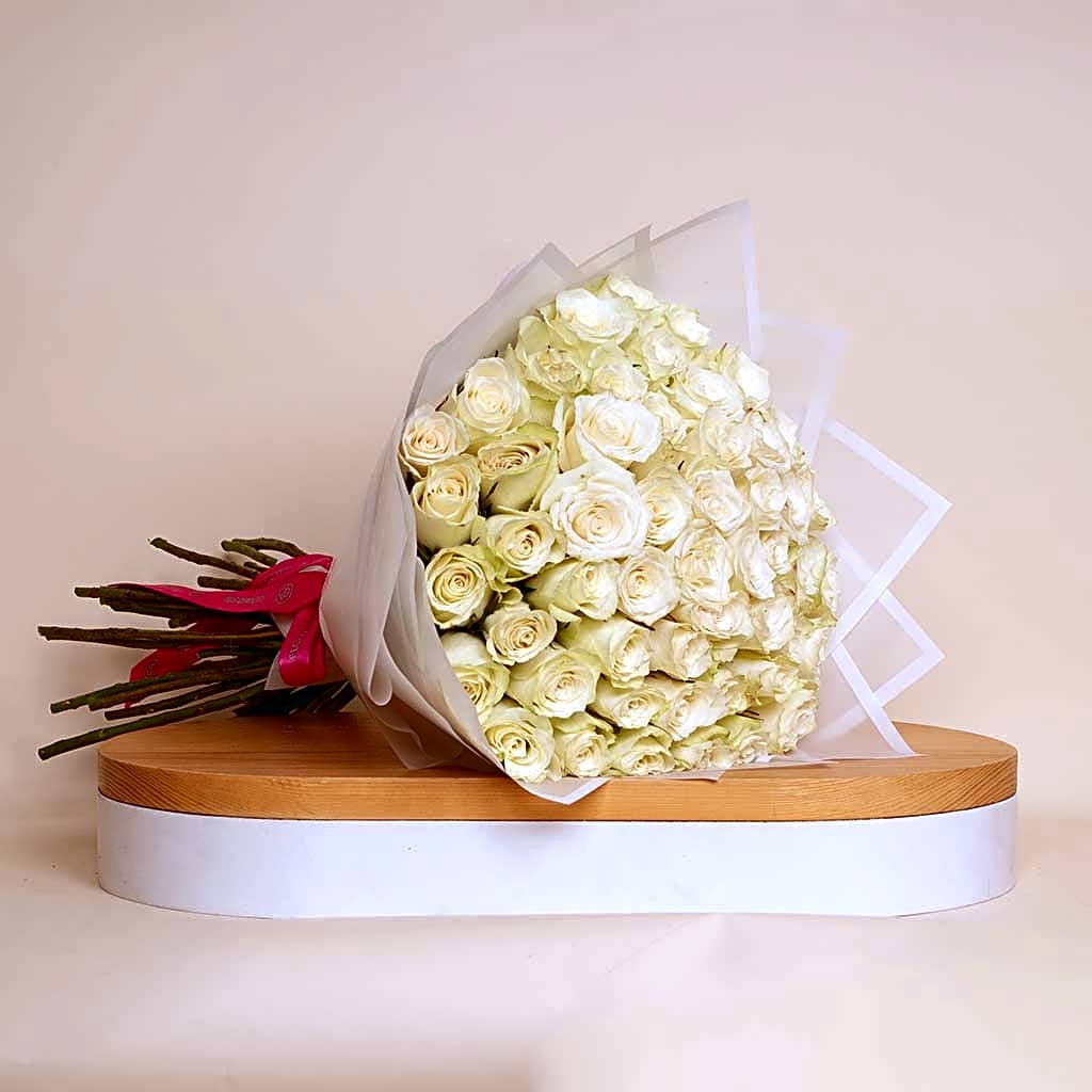 50 white roses view 1