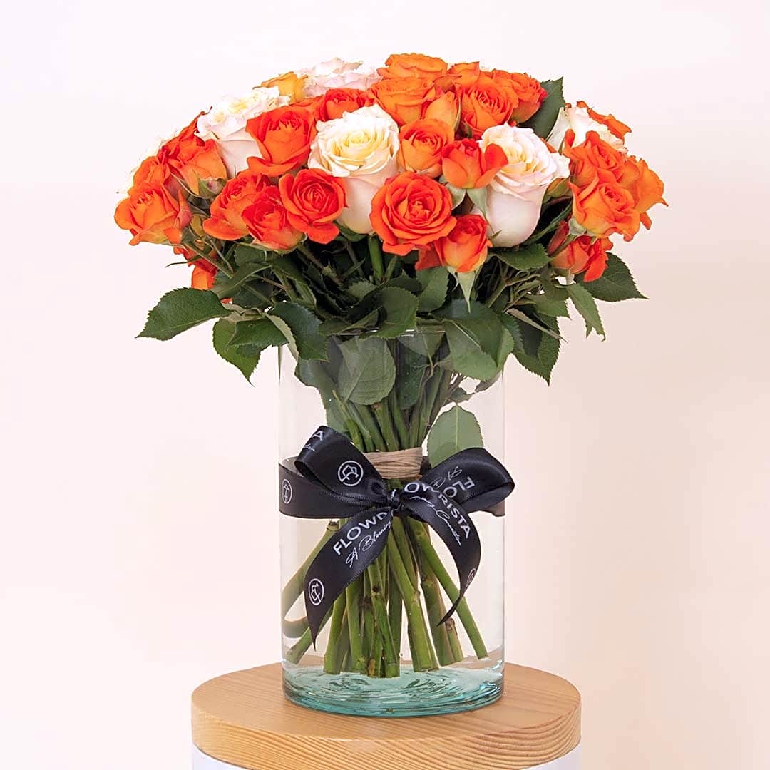 Flowrista | Bouquet of Simon & Orange Roses view 1