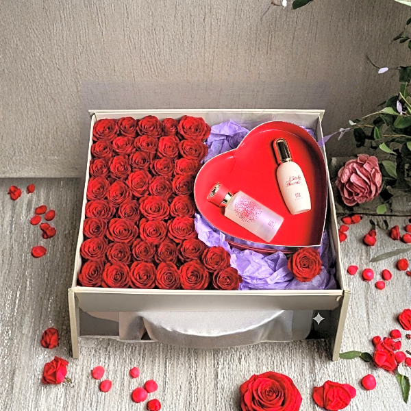 Little Hearts Perfume Gift Box with Roses 6960 view 1