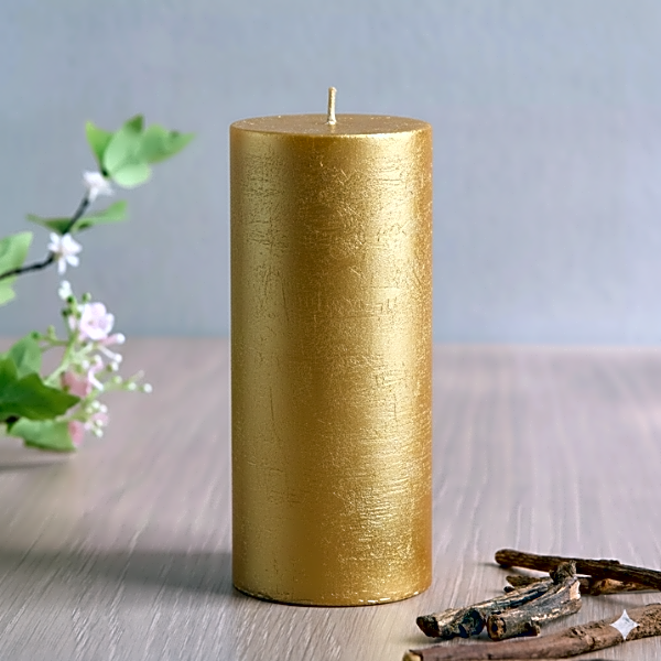 big decorated candle view 1