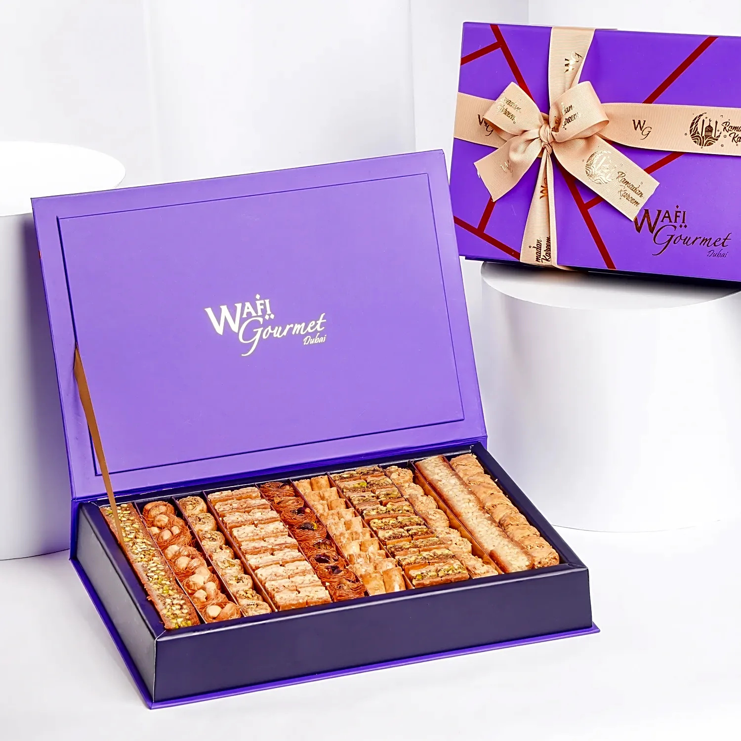 ASSORTED BAKLAWA GIFT BOX LARGE view 1