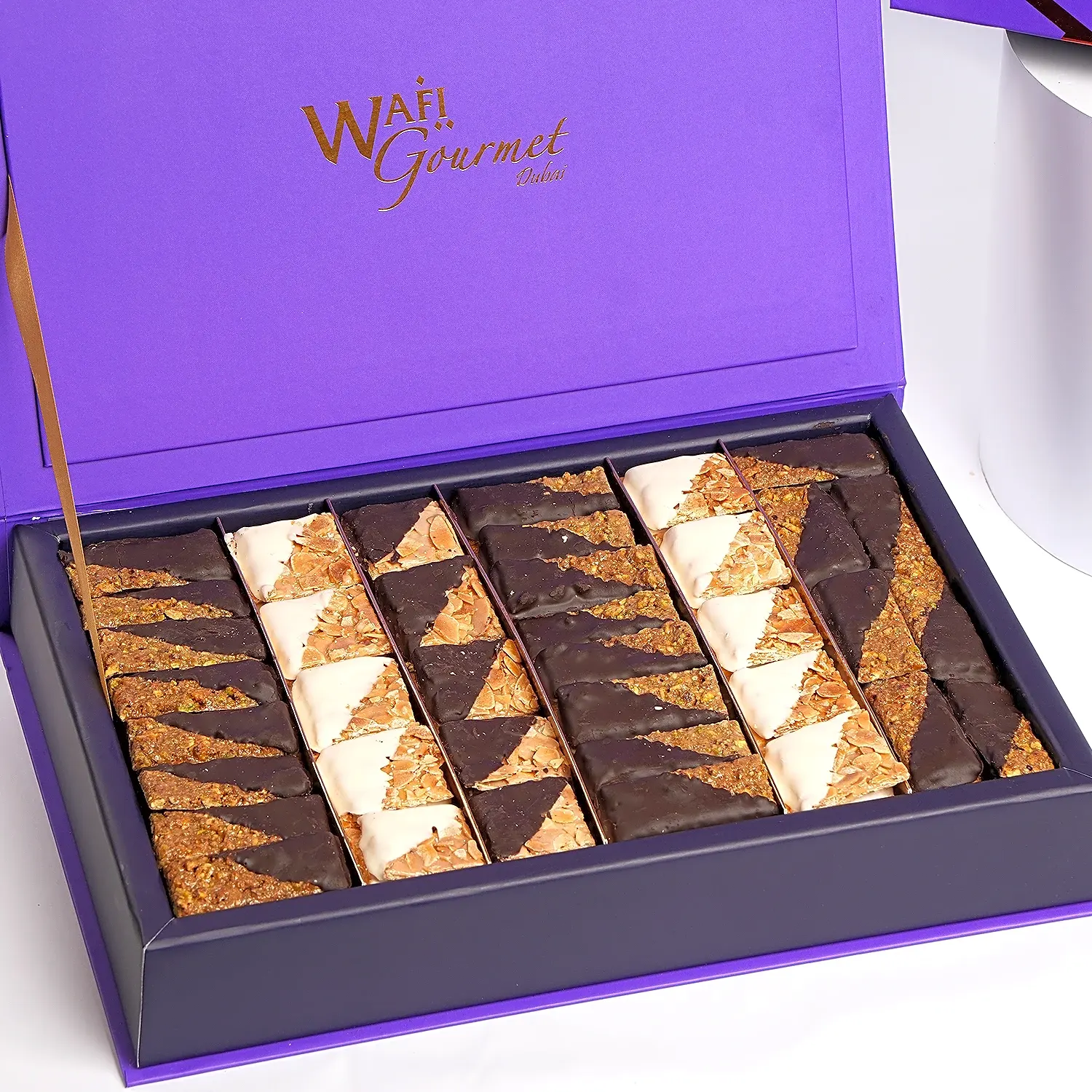 CROCCANTE CHOCOLATE GIFT BOX view 1