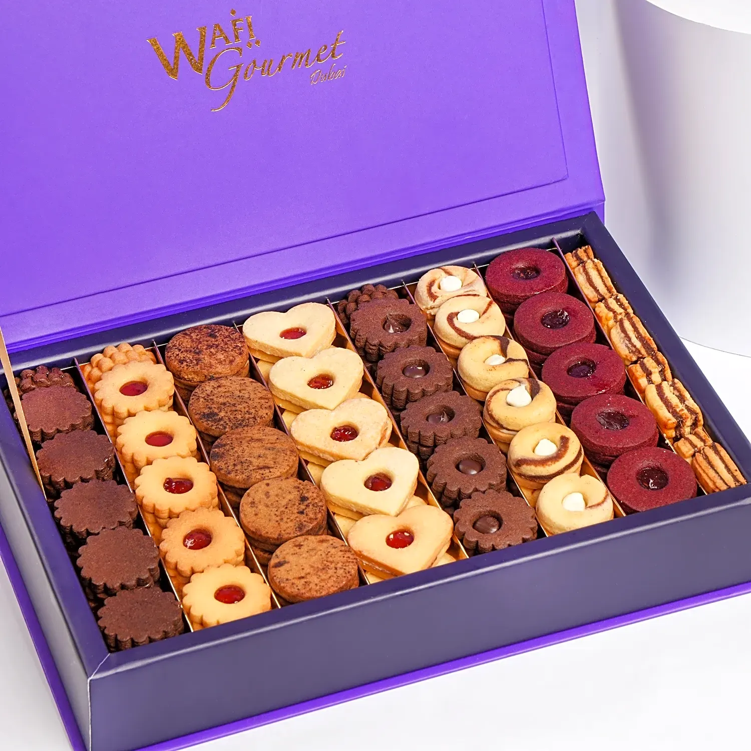 PETIT FOUR GIFT BOX LARGE view 1