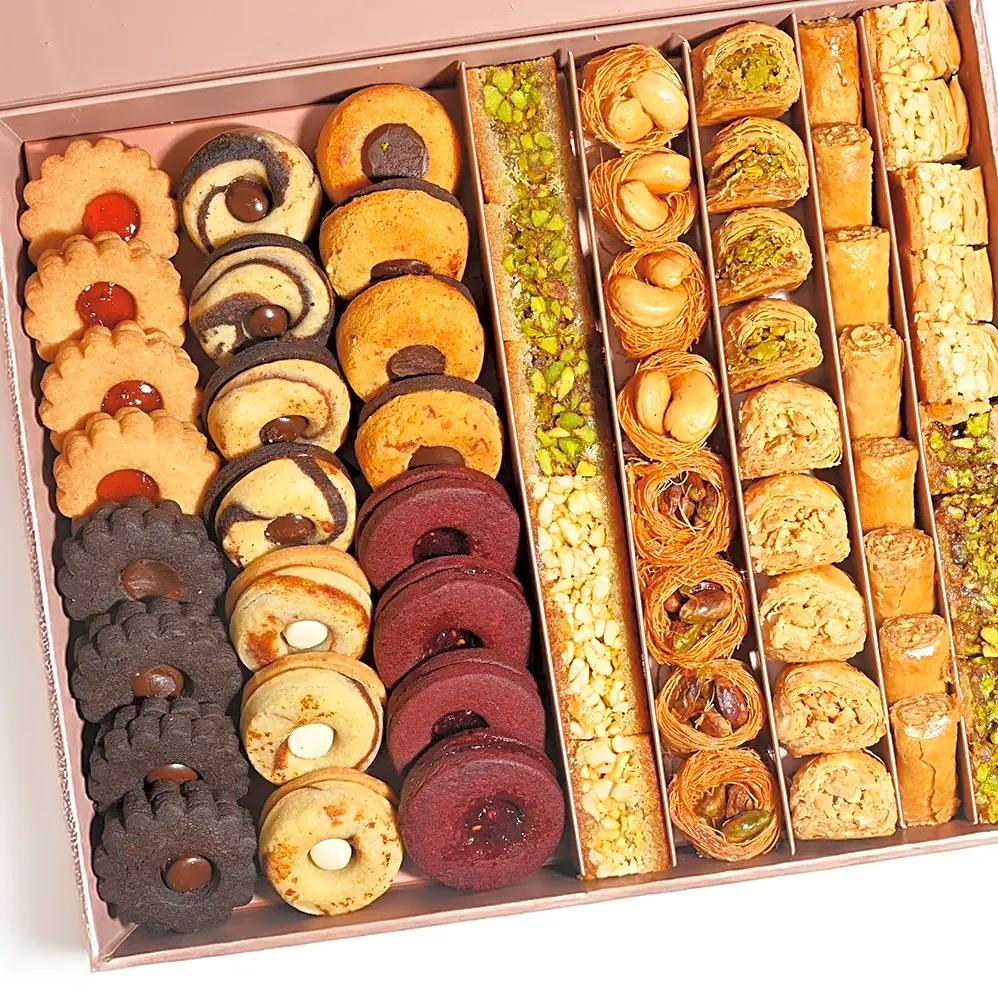 WG BAKLAWA AND PETIT FOUR MAGNET GIFT BOX LG view 1