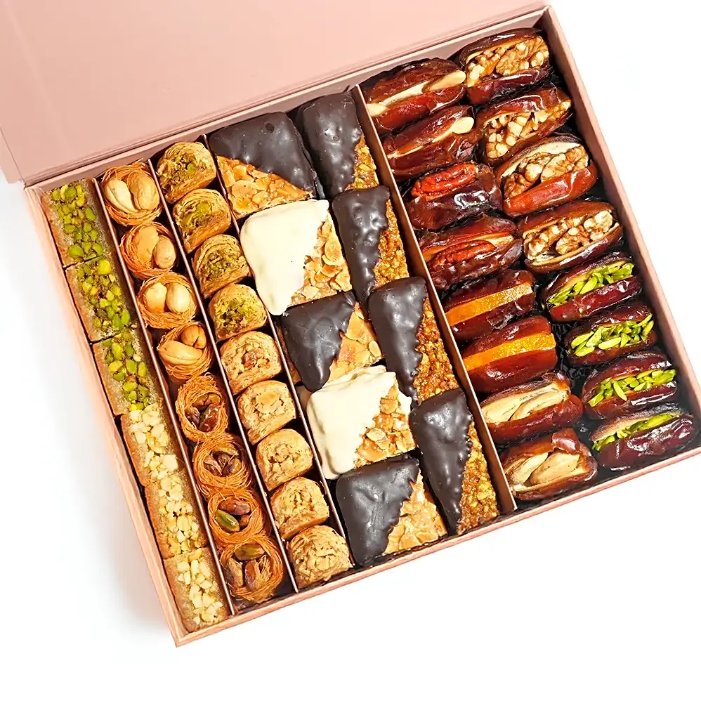 WG BAKLAWA-CROCONTE-DATES KHODRI STFD MAGNET GIFT BOX LG view 1