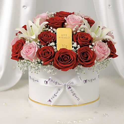 The Royal Golden Bloom | إزهار الذهب الملكي view 1