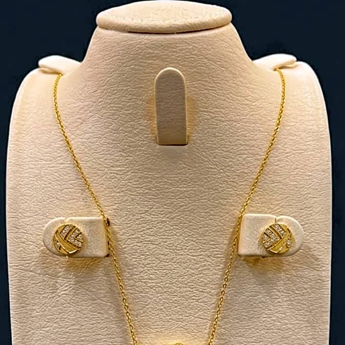 Gold Set 12 view 1