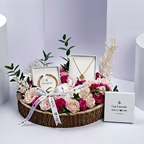 Caroline Svedbom Dark Rose Jewlery Tray For Her view 1