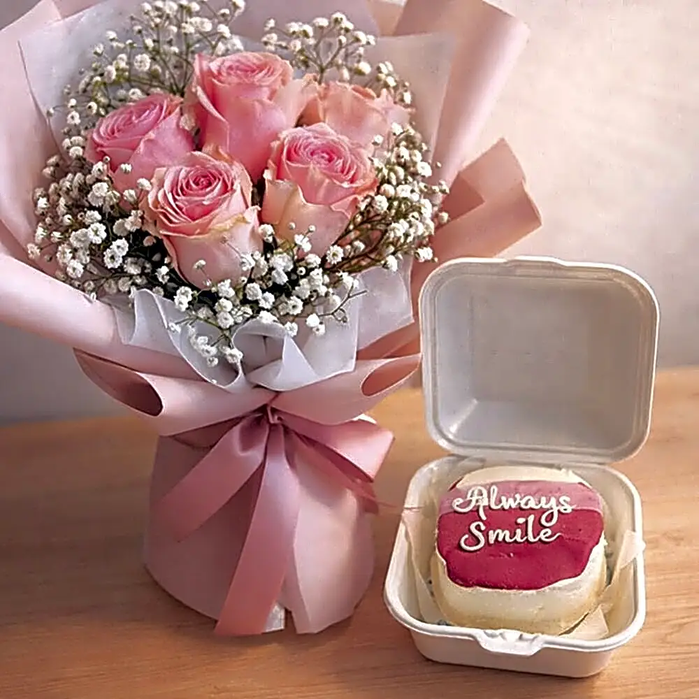 Blush Bliss – Pink Roses Bento Cake