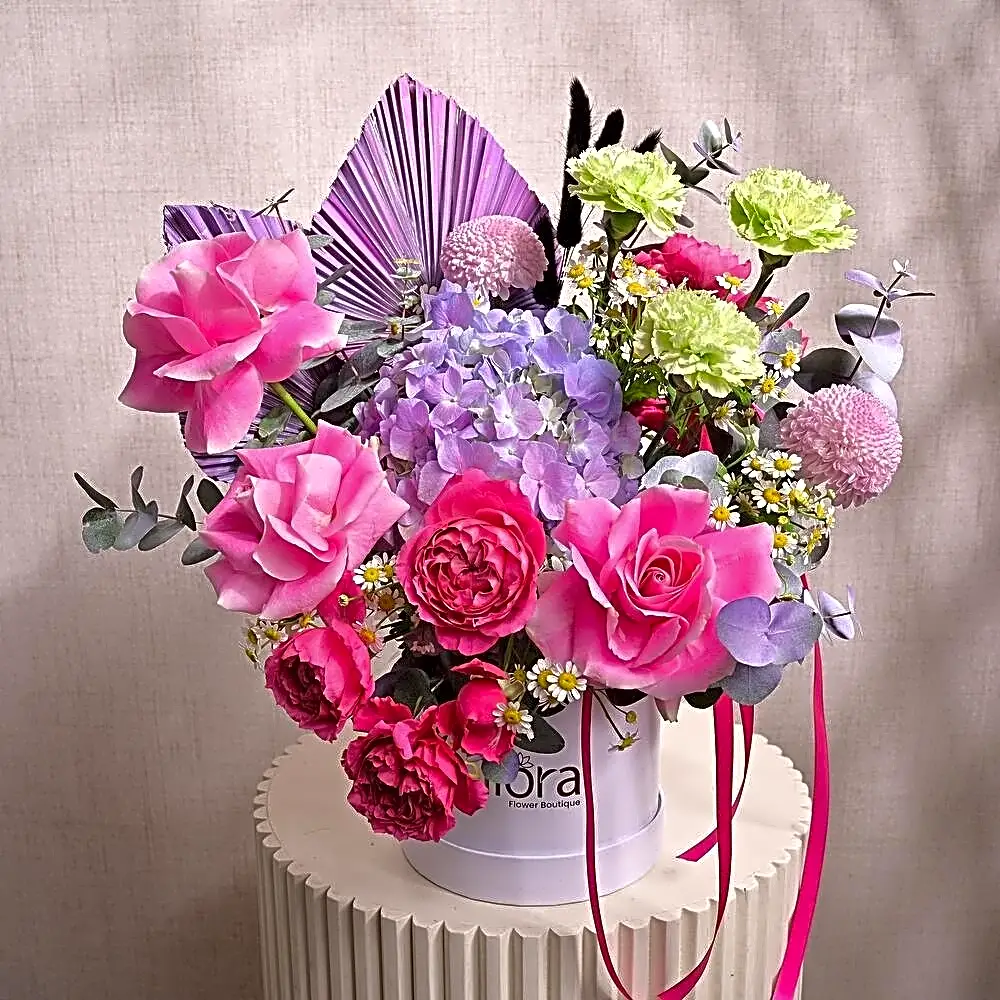 Mixed Pink and Purple Bloom Box 6817