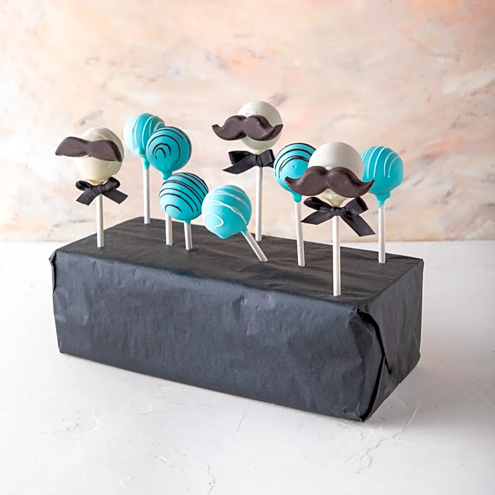Fathers Day Cake pops by NJD