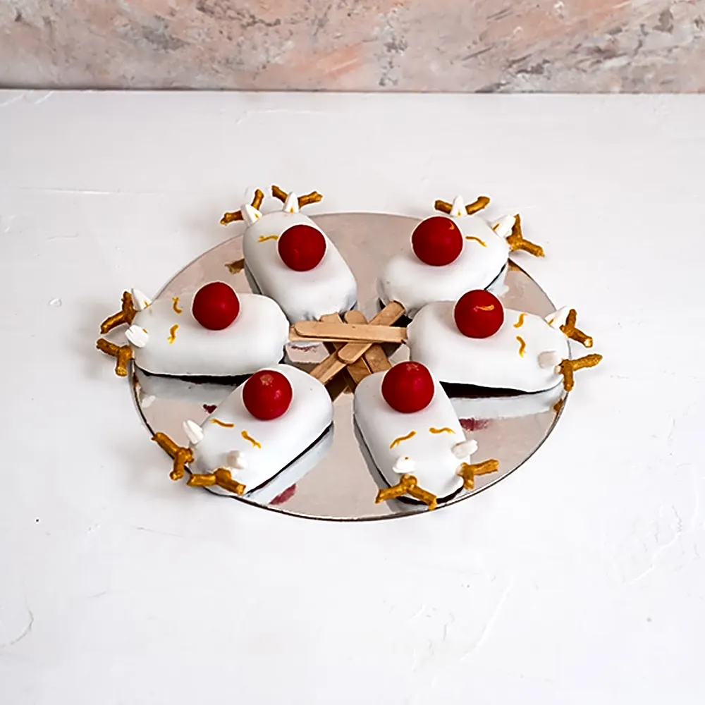 Red velvet Reindeer Cakesicles